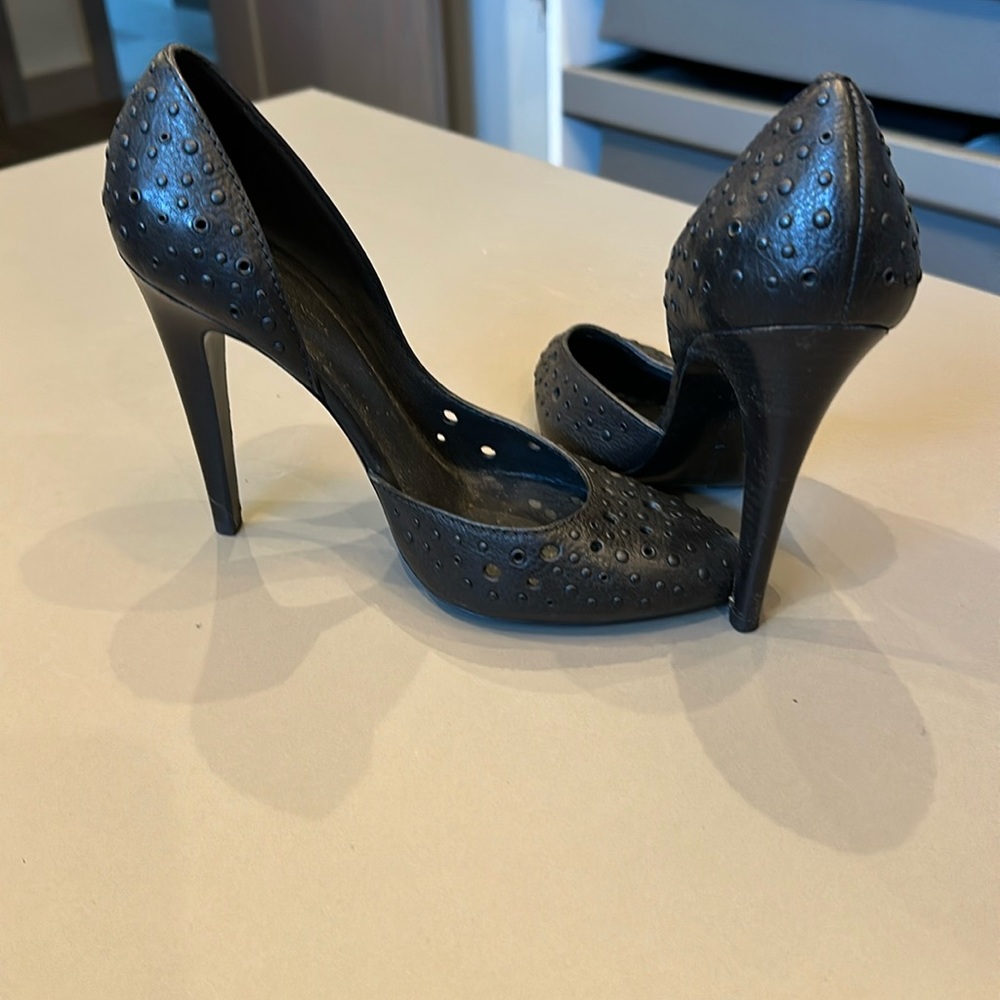 Bottega Venetta black heel